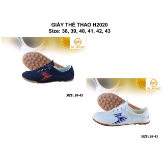 Giày bata đinh luyện tập đá bóng.