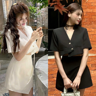 Set áo croptop lai lệch + chân váy đắp chéo + dây choker hoa cổ