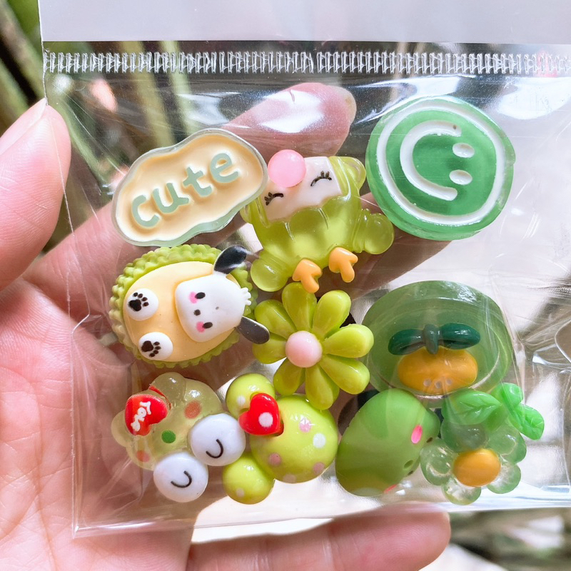 SET 10 STICKER / CHARM GẮN DÉP CROSS LỰA MÀU