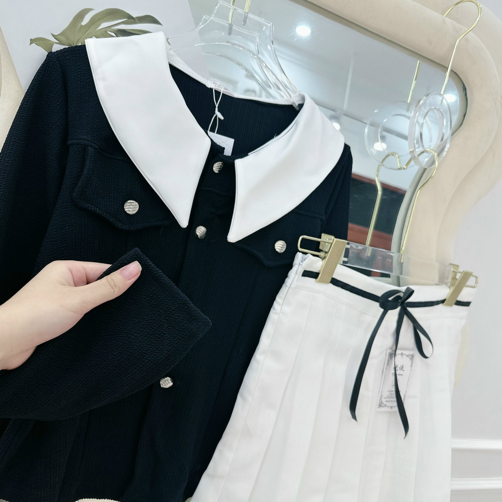 SET ÁO LEN MIX CHÂN VÁY XẾP LY TIỂU THƯ LẮM Ạ