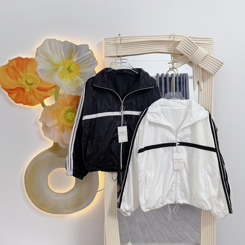 ÁO KHOÁC GIÓ BA SỌC TAY CHUN GẤU 2 MÀU