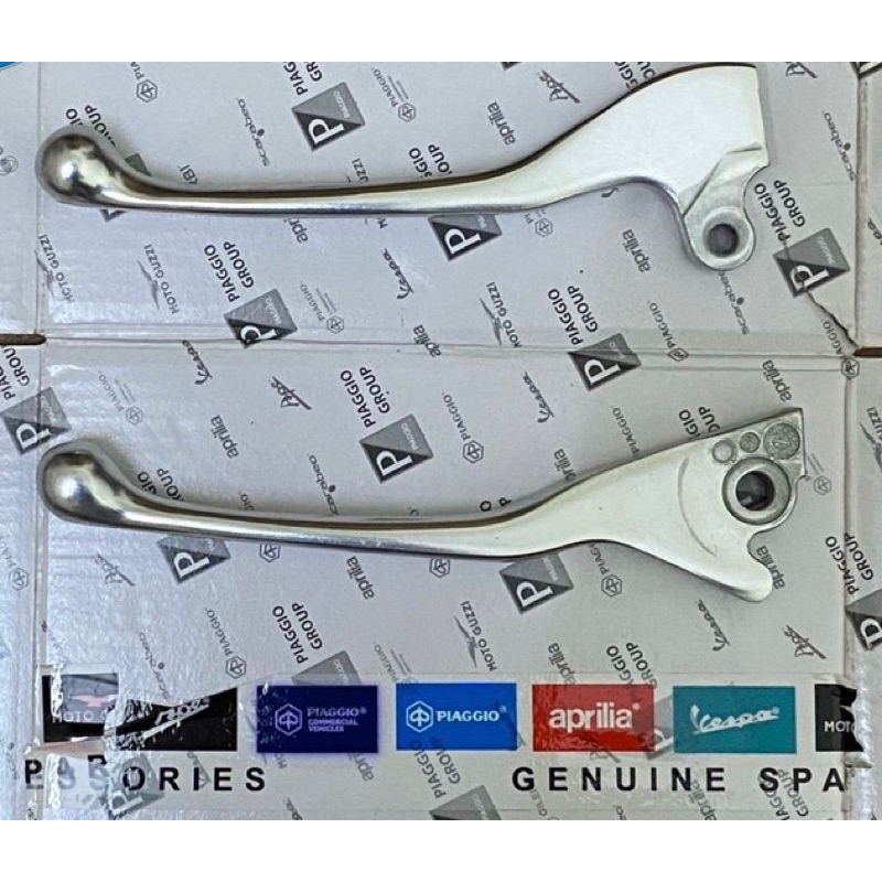 Tay Phanh Trái + Phải Vespa LX, Liberty, Primavera, Sprint hàng xịn giá lẻ như giá sỉ