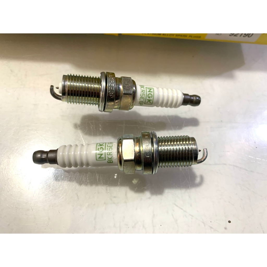 Bộ 4 Cái Bugi Đánh Lửa Xe MAZDA 323, 626, Premacy, Mazda 3 đời 2003-2013...Hàng NGK Nhật Bản Loại Xịn Chân Bạch Kim.