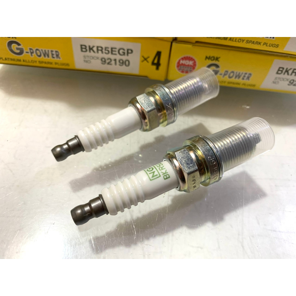 Bộ 4 Cái Bugi Đánh Lửa Xe MAZDA 323, 626, Premacy, Mazda 3 đời 2003-2013...Hàng NGK Nhật Bản Loại Xịn Chân Bạch Kim.