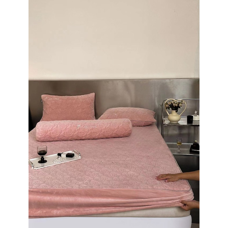 Set nỉ tuyết sữa ga gối trần bông hoa hồng 4 món