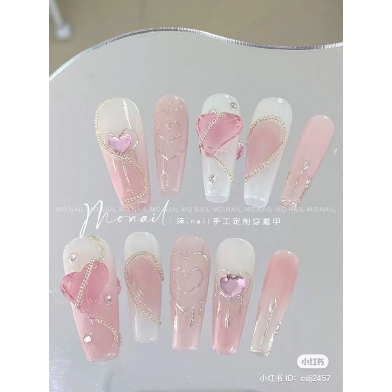 Móng giả_nail box móng thiết kế tim hồng