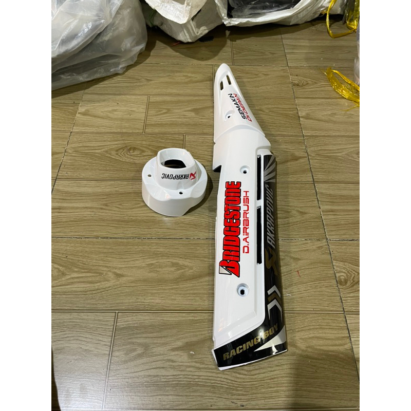 ốp bô chụp đích bô gắn exciter150 mẫu tfx màu trắng tem đen