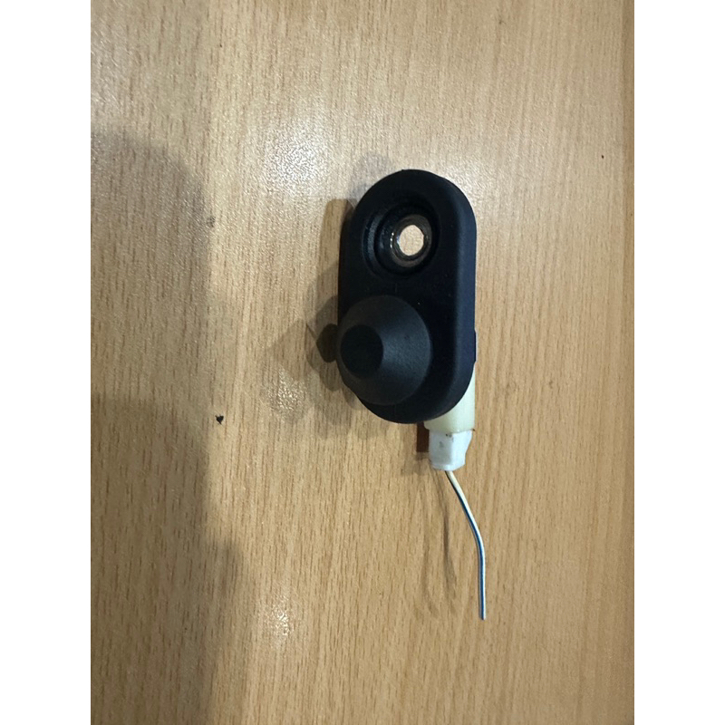 Công tắc báo đóng, mở cửa Toyota hàng bãi Nhật Bản