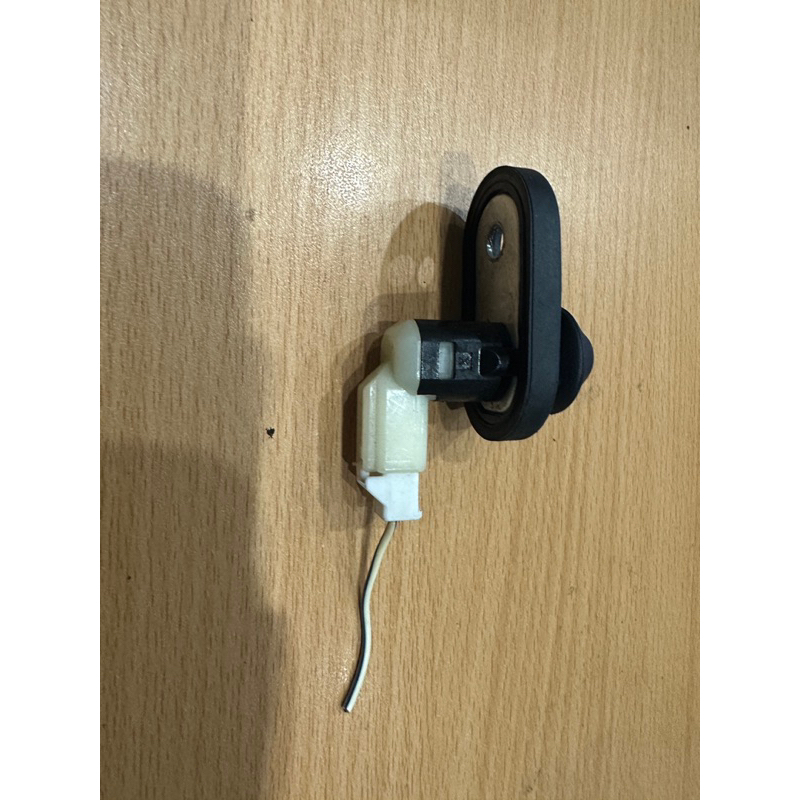 Công tắc báo đóng, mở cửa Toyota hàng bãi Nhật Bản