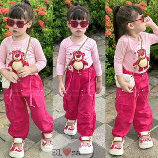 Set áo gấu dâu- quần kaki túi hộp cho bé gái