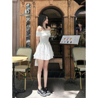 Đầm trể vai xoè chất tăm