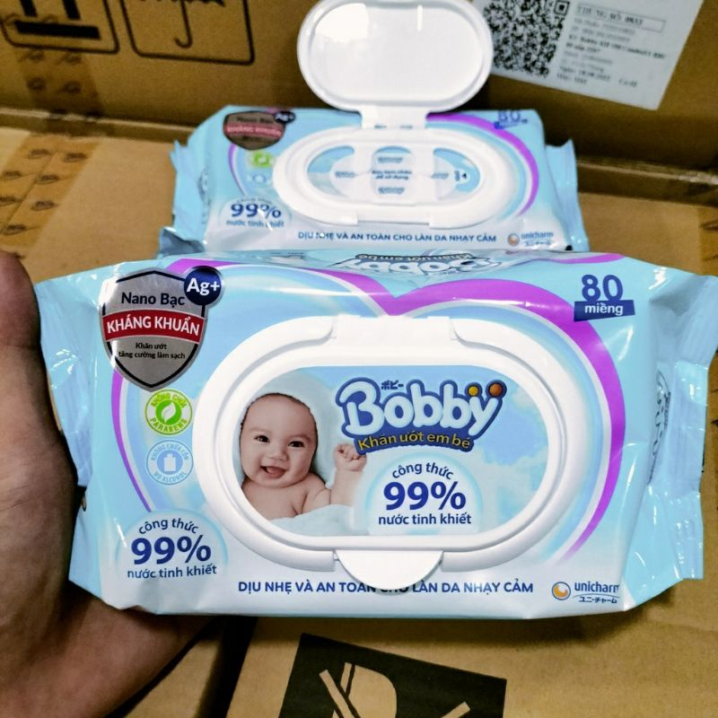 Khăn giấy ướt bobby 100 tờ không mùi