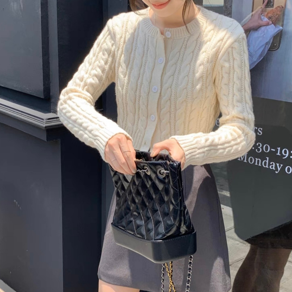 Áo Cardigan len thừng form croptop logo thêu