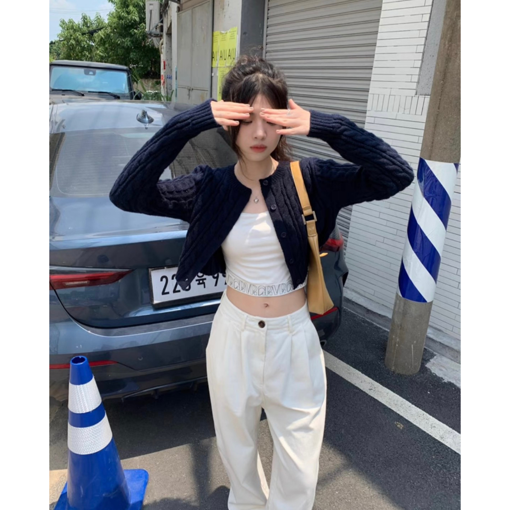 Áo Cardigan len thừng form croptop logo thêu