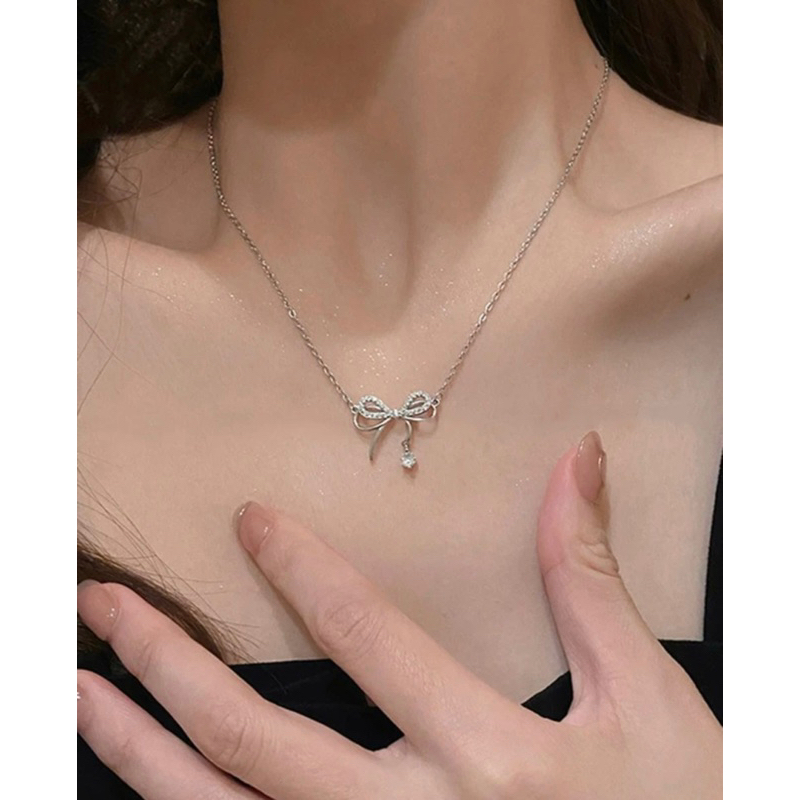 Dây chuyền mặt nơ