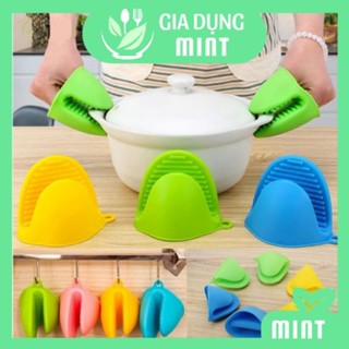Set Bộ 2 Miếng nhấc nồi silicon chịu nhiệt cao có móc treo, miếng chống nóng nồi xoang chảo tiện dụng