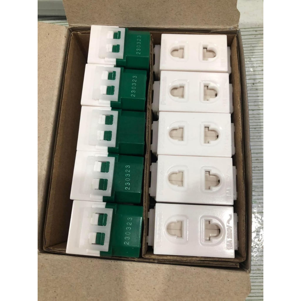 Hộp 10 Hạt cắm nhanh có màn che dòng Wide hạt lớn  mặt 123  Wide