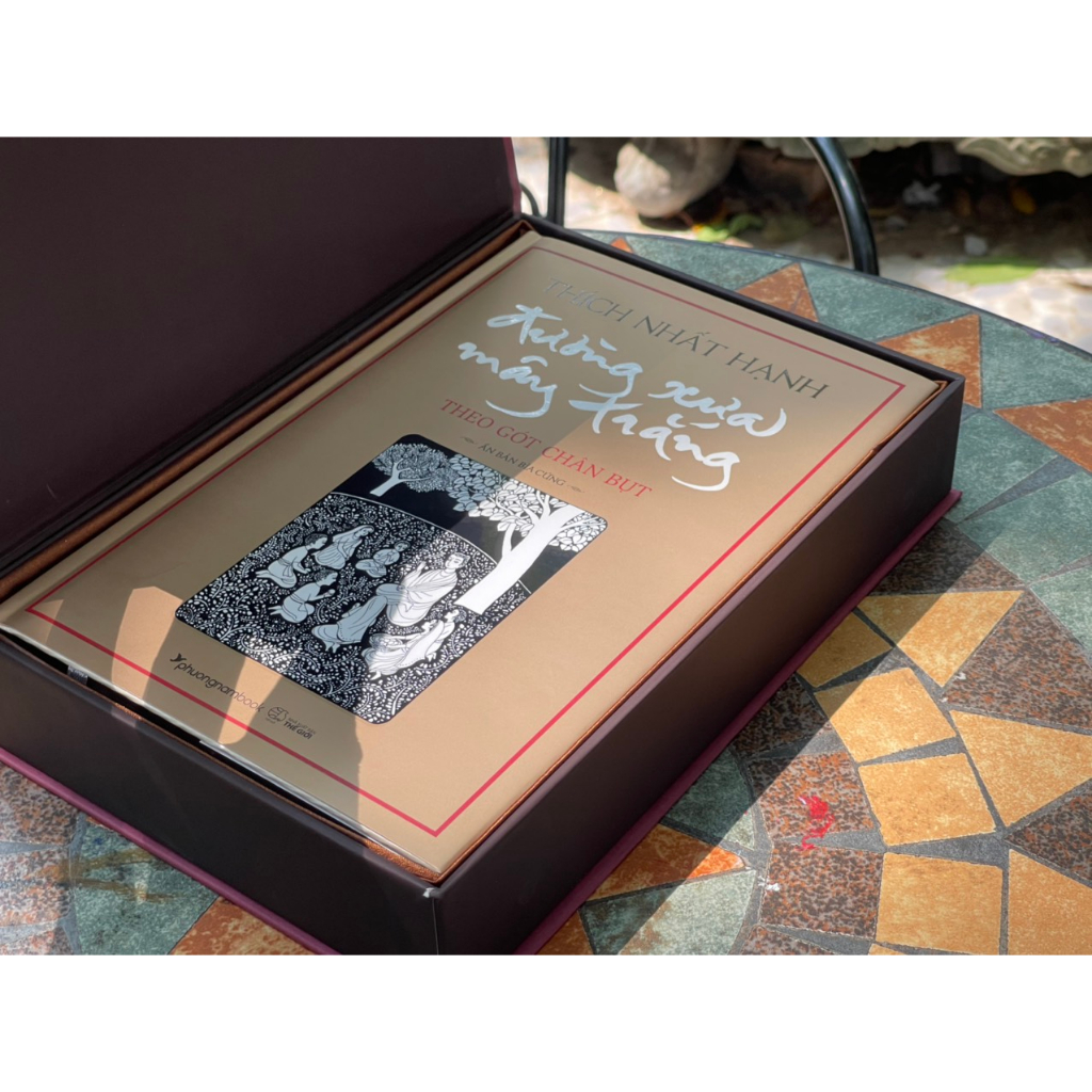 Sách-  Đường Xưa Mây Trắng - Theo Gót Chân Bụt - Thích Nhất Hạnh - Phươngnam