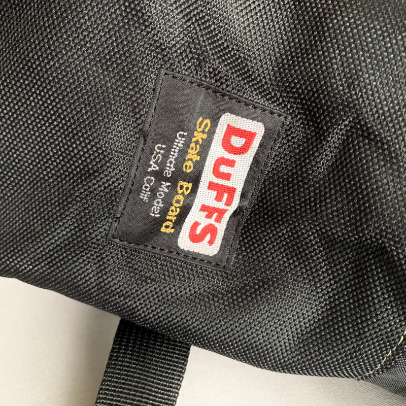 Túi đeo chéo Duffs