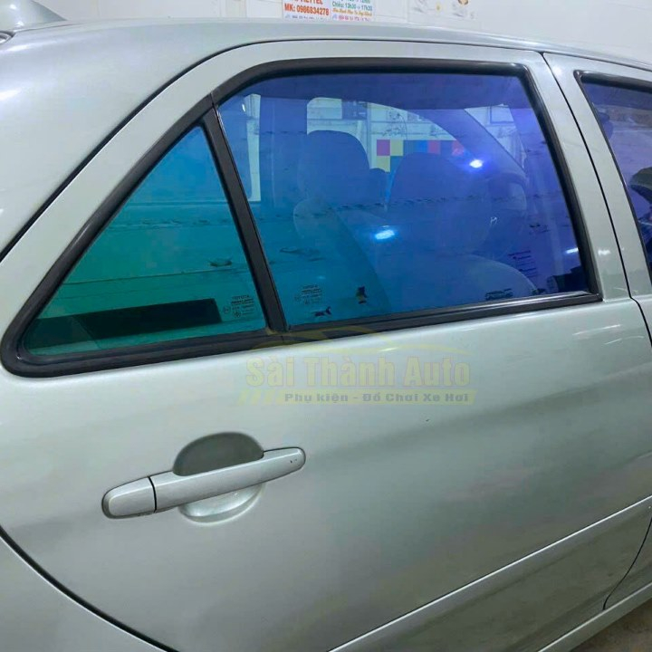 Phim cách nhiệt dán kính lái ô tô cao cấp Nano Ceramic - Phim cách nhiệt ô tô kính lái