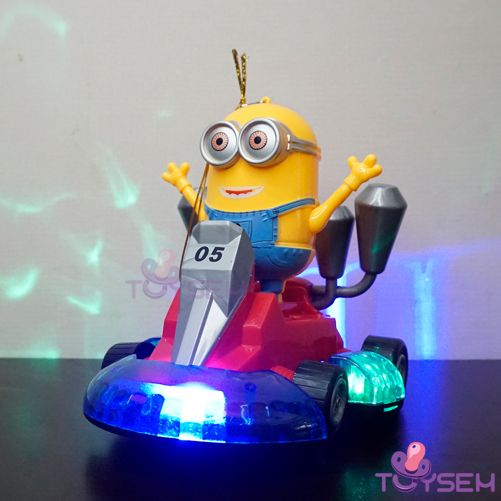 Đồ chơi minions lái xe đua 05 xoay 360 độ có đèn và nhạc - Quà tặng trung thu, sinh nhật cho bé