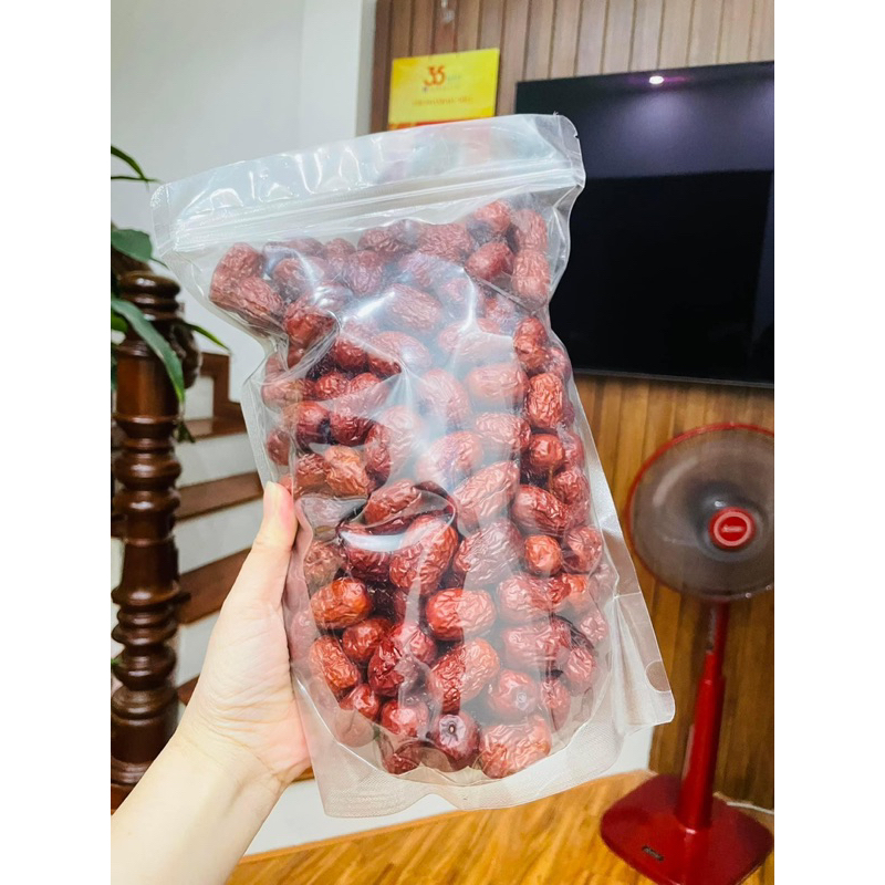 Táo Đỏ Tân Cương Loại 1 Quả To ngon thơm 500gam .ko chất bảo quản