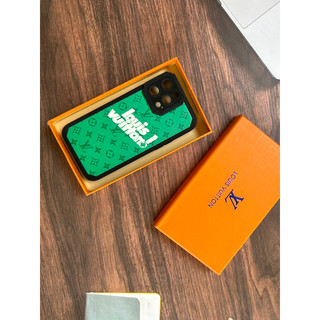 Ốp iphone bằng da Lo.u.i..s v.u.i.t.t.i.on