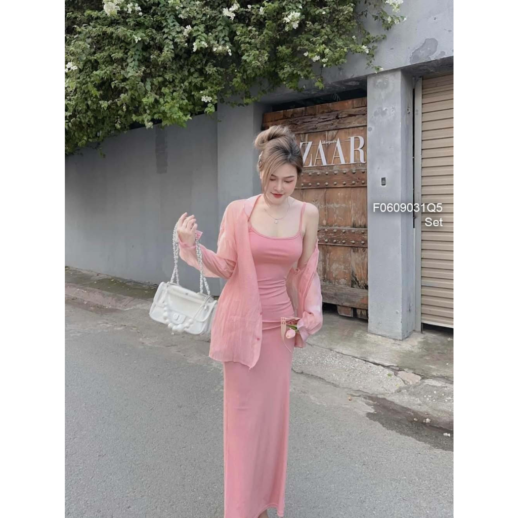 Set 2 món đầm ôm dáng dài 2 dây phối áo sơ mi khoác tay dài hàng đẹp!