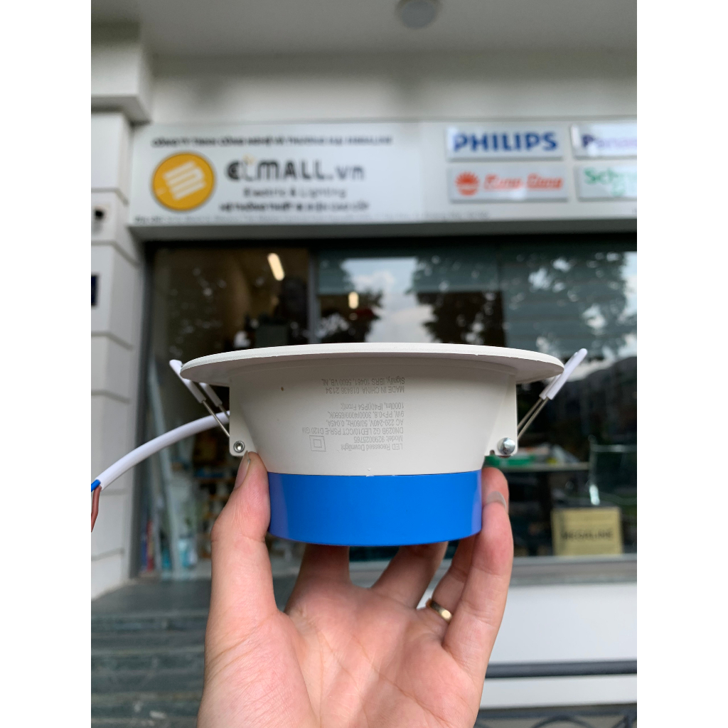 Đèn led âm trần đổi màu 7W, 9W, 10.5W, 18W DN029B Philips