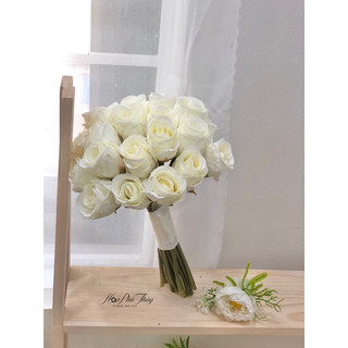 Hoa cưới cầm tay bằng lụa