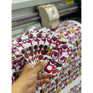 1 tấm decal gấu dâu mini