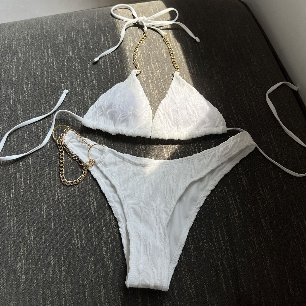 Bikini tam giác phối xích chanh sả