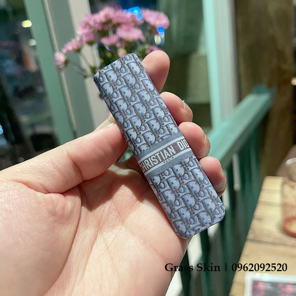 Miếng dán grass skin in hình Christan Di or dành cho xlim V1 / Xlim V2 / xlim SE / favostix / xtal pro / feelin