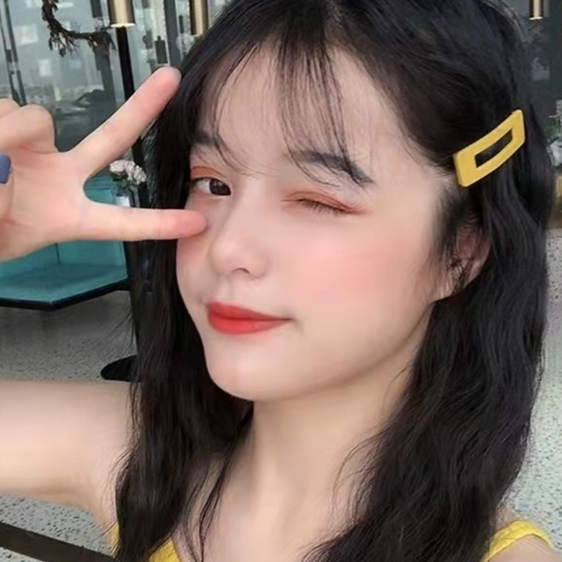 Kẹp tóc mái cho nữ