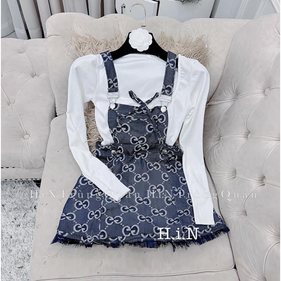 Đầm yếm kèm áo tay dài croptop đính nơ
