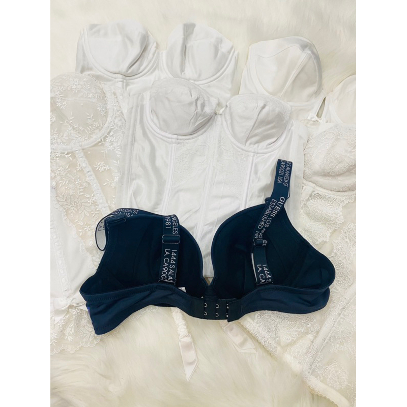 Áo ngực hiệu GUESS size 80A fit 75AB