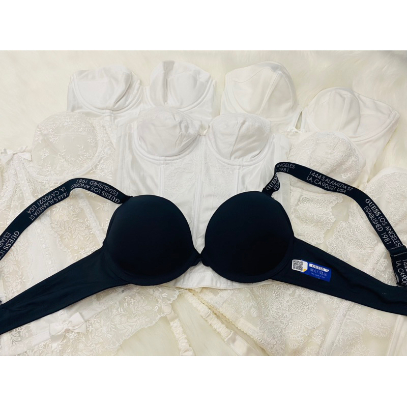 Áo ngực hiệu GUESS size 80A fit 75AB
