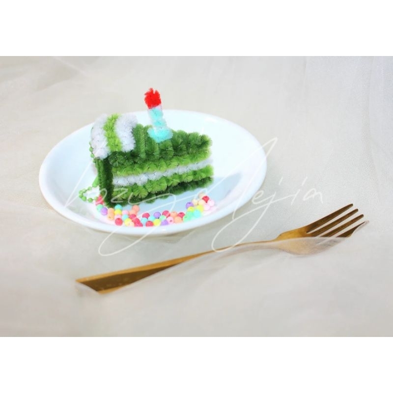 Móc khóa bánh kem kẽm nhung