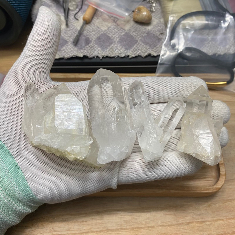(228gram)Thạch Anh tinh thể dạng cùm nhỏ (Crystal Quart), dùng trưng bày, sưu tầm, thanh tẩy Tarot...!!!