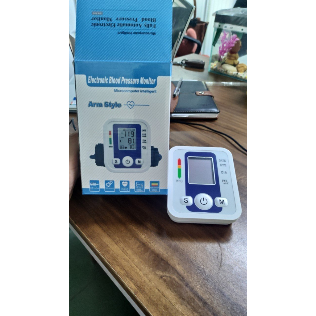 [Quà Tặng] Máy đo huyết áp điện tử Toshiko giúp kiểm tra sức khỏe tại nhà
