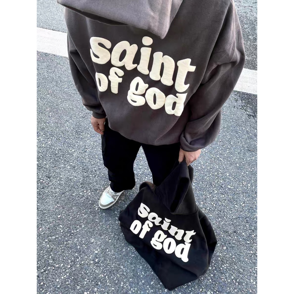 Áo hoodie form rộng unisex màu đen in chữ Saint of god chất liệu nỉ bông mịn ấm áp M11 | BigBuy360 - bigbuy360.vn