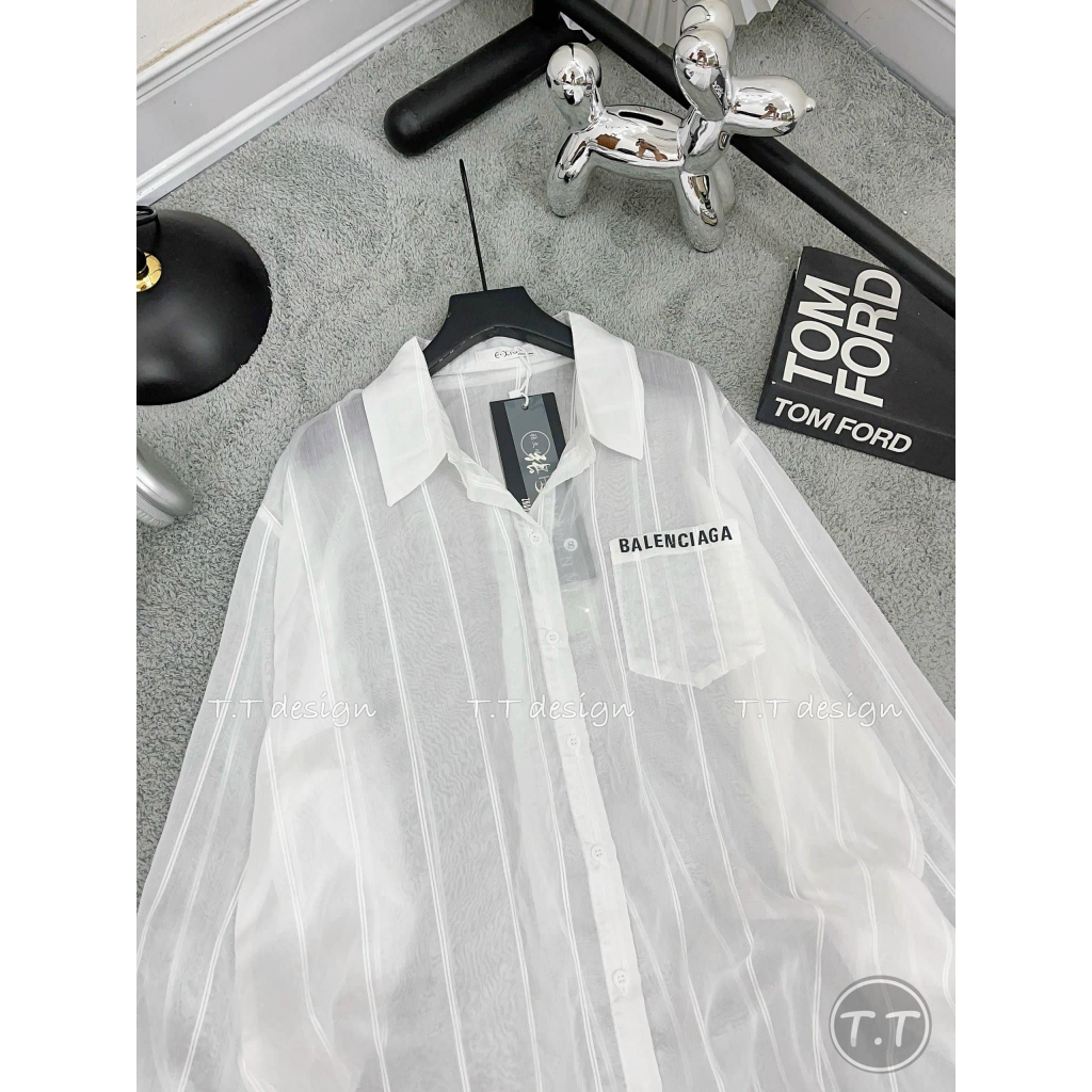 Áo smi kẻ balenciaga