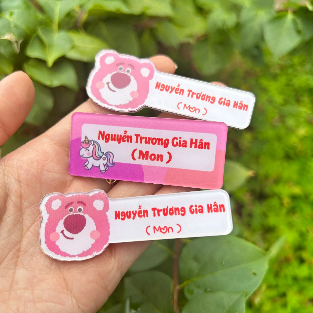 Huy hiệu hình gấu dâu dễ thương  - Ghim cài áo làm theo yêu cầu - In logo