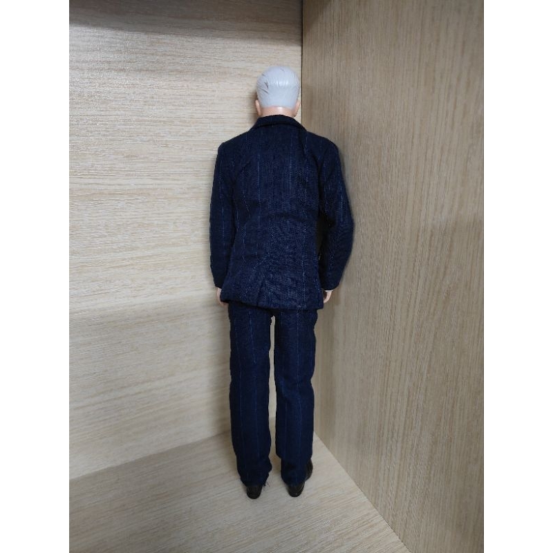 Búp bê barbie ken Silkstone Pivotal