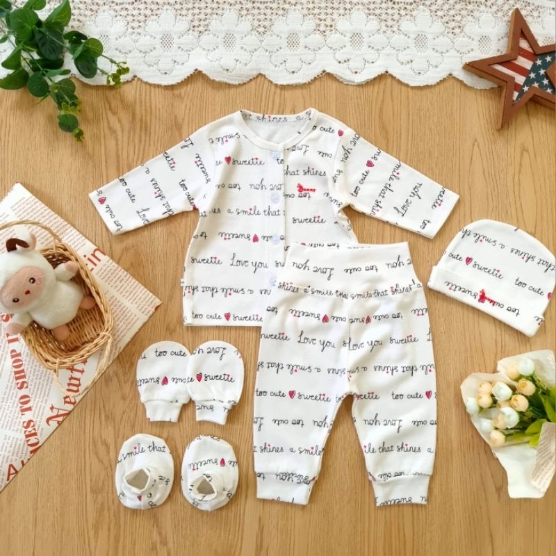 Bộ dài sơ sinh bé gái Bunny bao gồm nón vớ cho 3-6kg