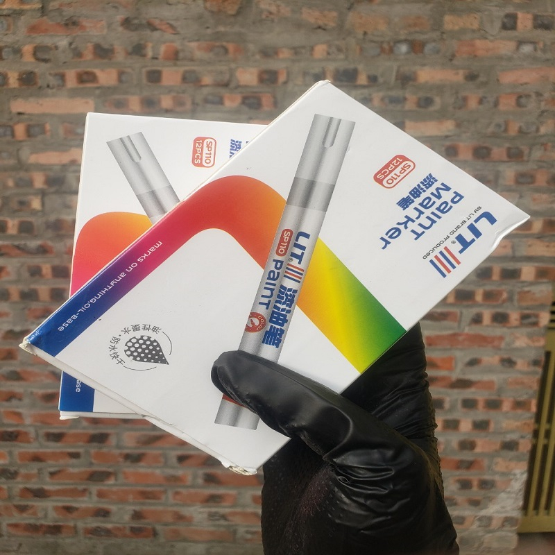 Bút chấm sơn ốc, bút sơn vỏ xe nhiều màu