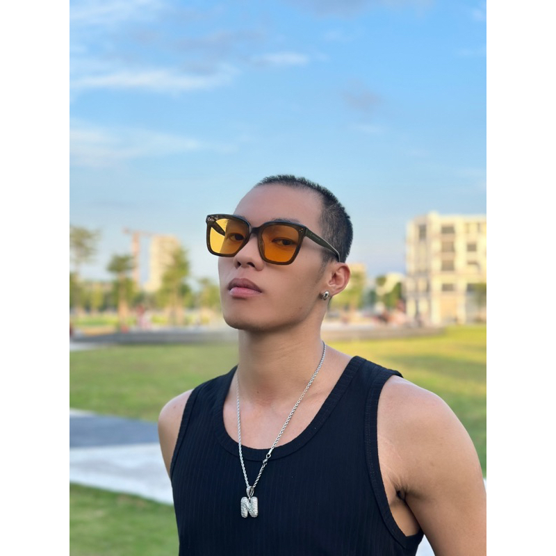 Kính Gentlemonster Dreamer17 mắt vàng