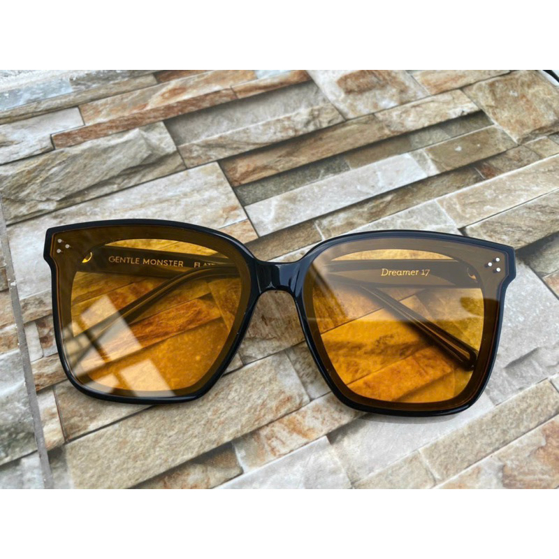 Kính Gentlemonster Dreamer17 mắt vàng
