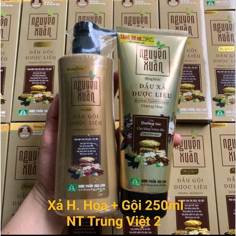 Dầu gội Nguyên Xuân/ Dầu Xả Dược liệu Nguyên Xuân  phù hợp với tóc gãy rụng bết dầu thơm ngát hương hoa.