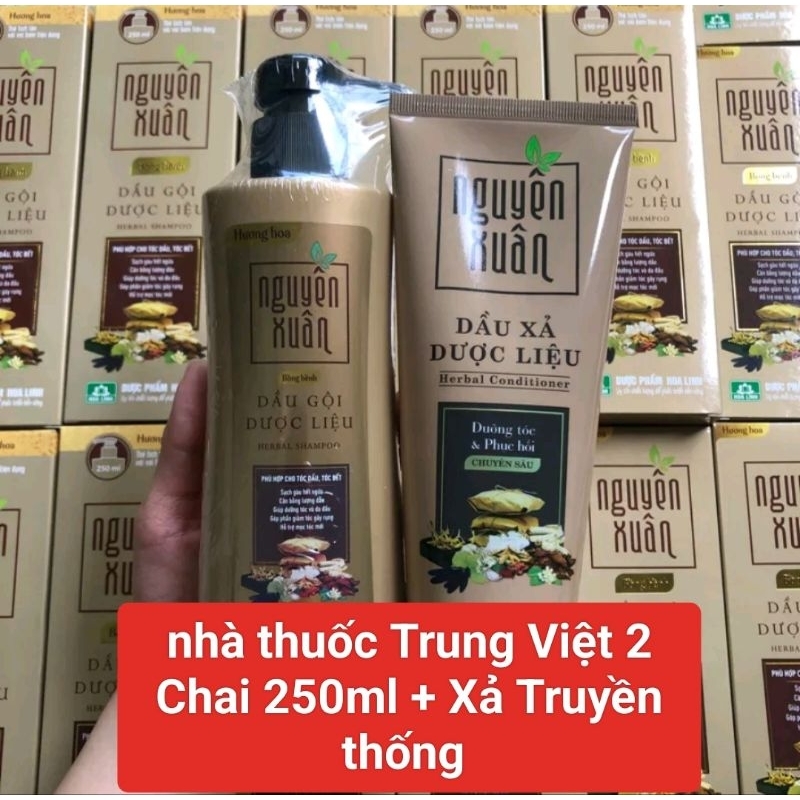 Dầu gội Nguyên Xuân/ Dầu Xả Dược liệu Nguyên Xuân  phù hợp với tóc gãy rụng bết dầu thơm ngát hương hoa.
